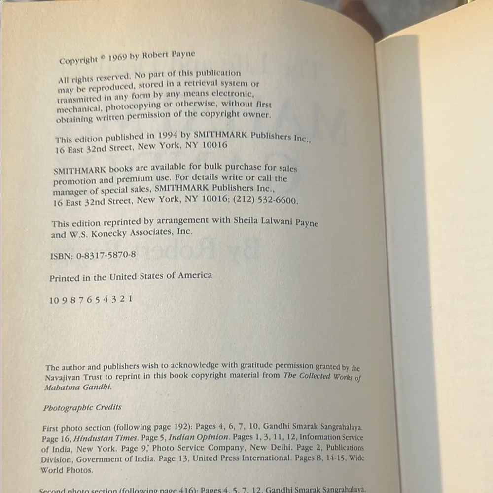 Vintage “The Life and Death of Mahatma Gandhi” by Robert Payne